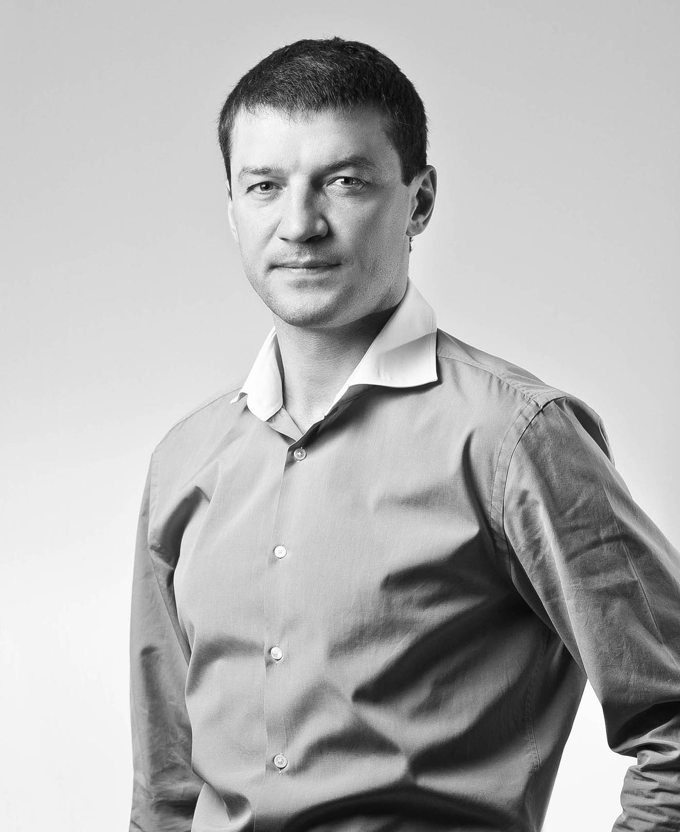 Евгений Макаренко, многократный чемпион мира и Европы, капитан олимпийской сборной России по боксу на летних Олимпийских играх 2004 года, депутат Тюменской областной Думы.